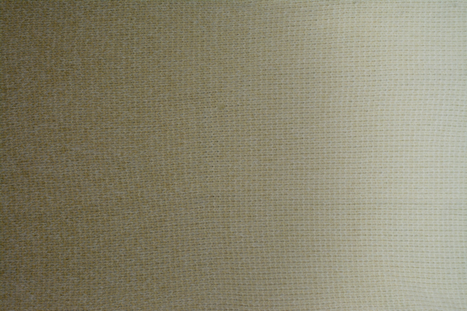 Círculo Marfim - Soft Gradient Yarn with Cashmere Touch (200g)