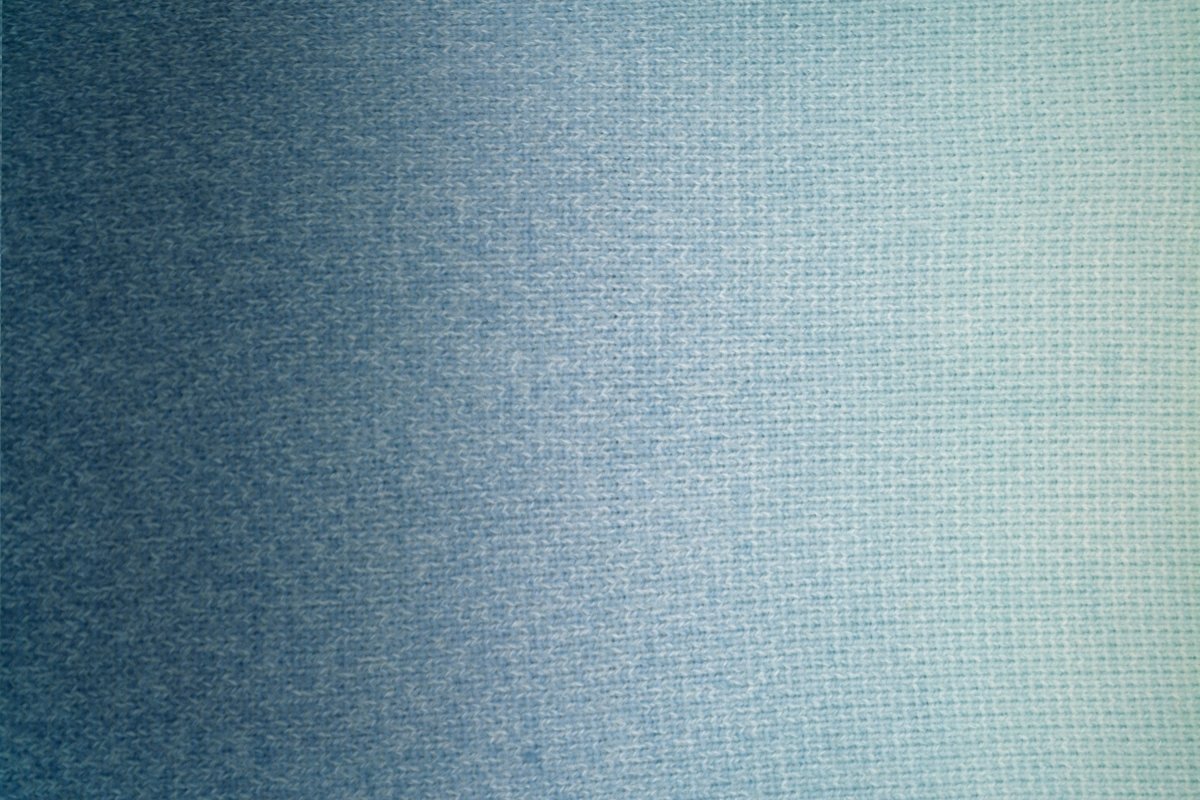 Círculo Marfim - Soft Gradient Yarn with Cashmere Touch (200g) - Leo Hobby