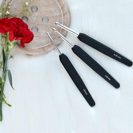 Single Ended Silver Crochet Hook by KnitPro, Soft Black Handle